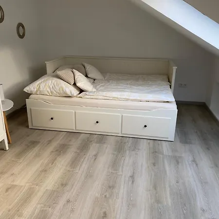 Am Kienbusch - Suedliche Weinstrasse - Dachgeschoss