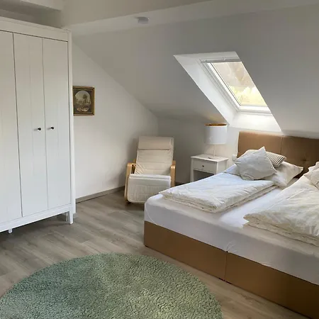 Am Kienbusch - Suedliche Weinstrasse - Dachgeschoss