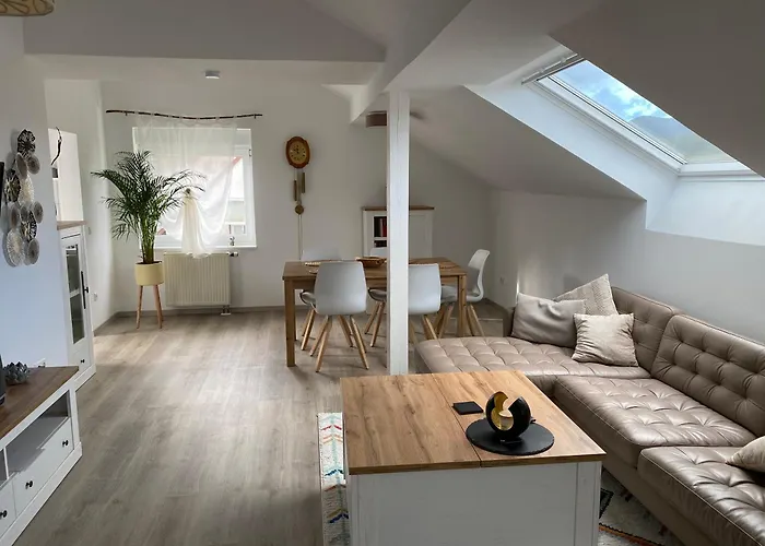 Am Kienbusch - Suedliche Weinstrasse - Dachgeschoss 아파트 *