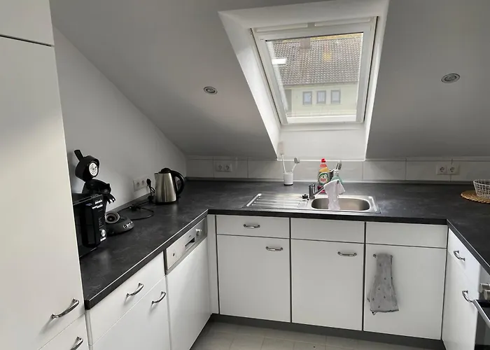 아파트 Am Kienbusch - Suedliche Weinstrasse - Dachgeschoss 안에일러 앰 트리펠스