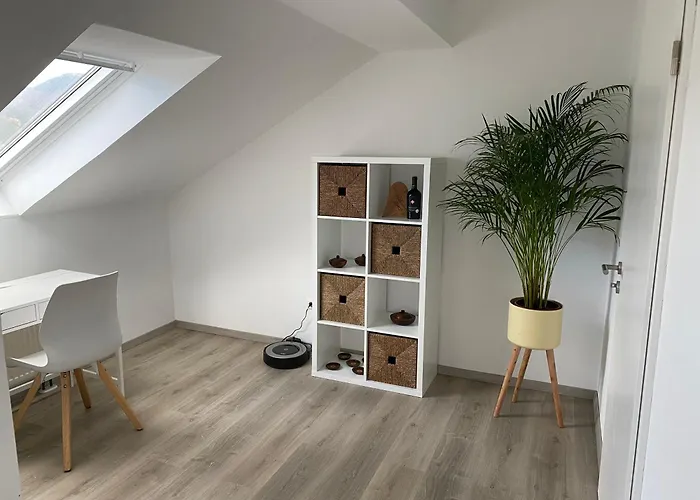 Am Kienbusch - Suedliche Weinstrasse - Dachgeschoss 아파트 *