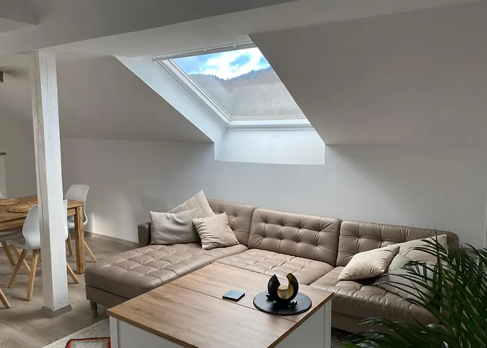 Am Kienbusch - Suedliche Weinstrasse - Dachgeschoss 안에일러 앰 트리펠스